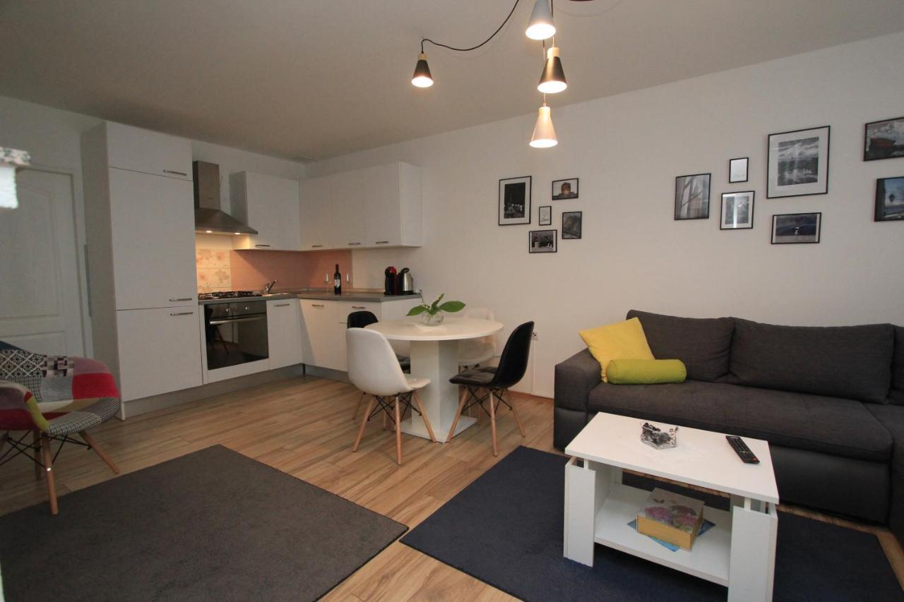 Gospic Riverside Apartment Экстерьер фото