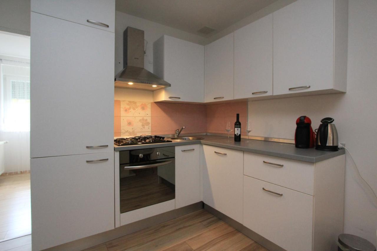 Gospic Riverside Apartment Экстерьер фото